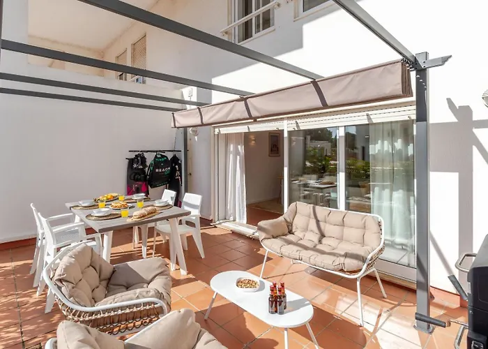 Seabreeze Duplex - & Terrace شقة *